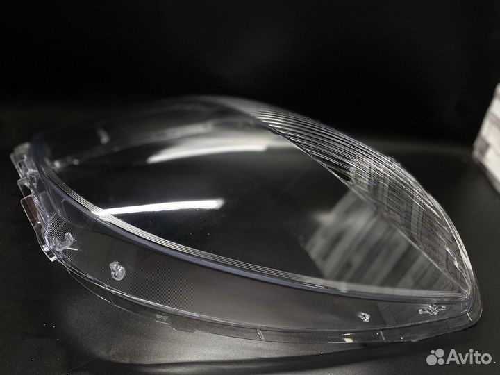 Стекло фары Mercedes Sprinter (2006-2019гг.)