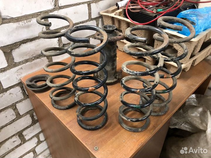 Пружины Toyota Altezza Lexus IS200