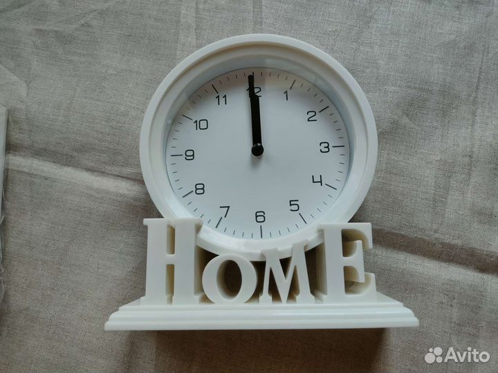 Настольные часы новые