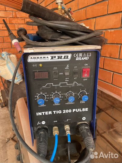 Аргонодуговой сварочный Aurora PRO inter TIG 200
