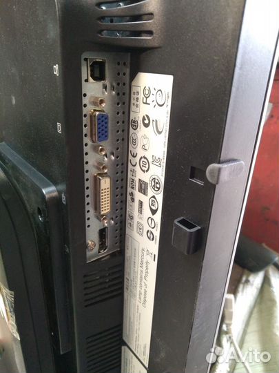 Продам монитор нр compaq LA 1905 wg