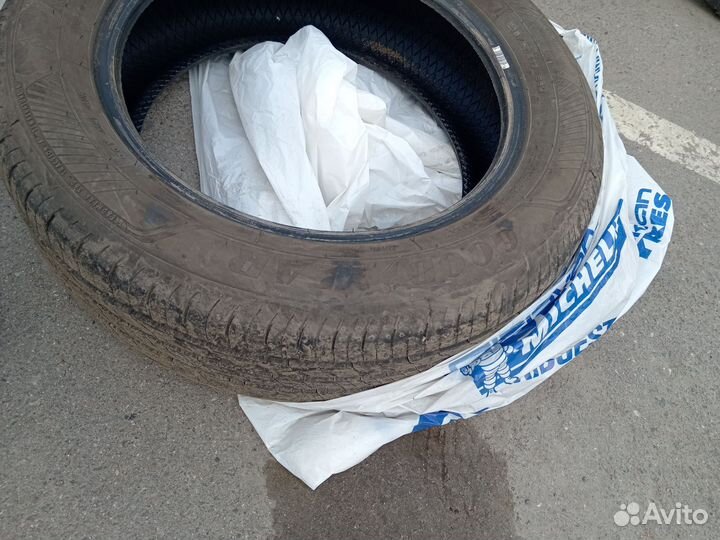 Goodyear EfficientGrip Performance 2 225/60 R17