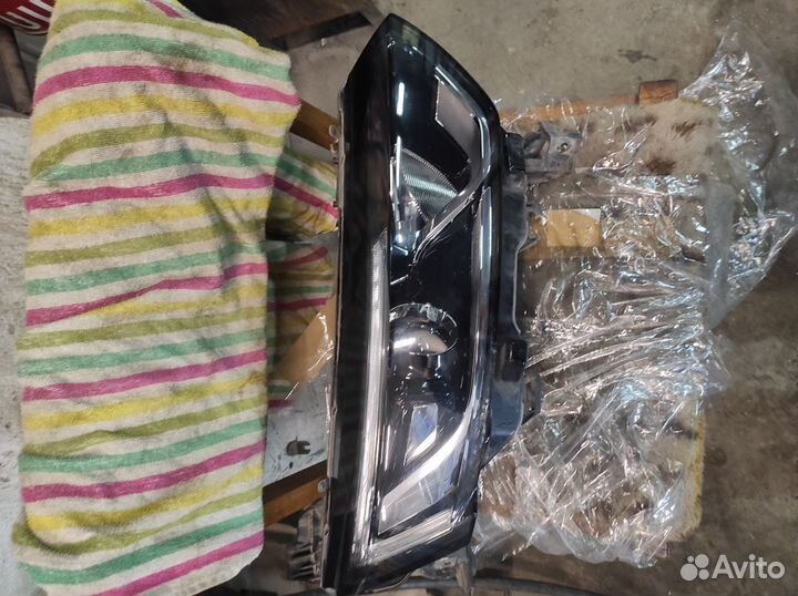 Фара правая на renault koleos 2