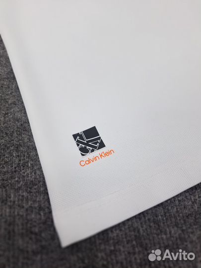 Поло Calvin Klein