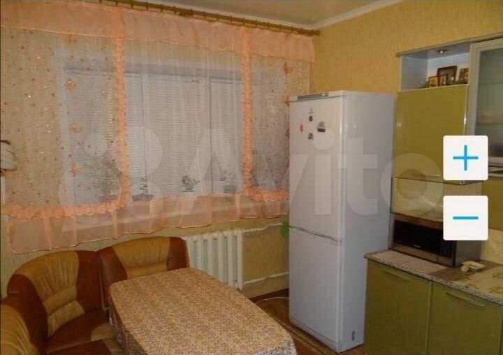 Комната 30 м² в 2-к., 1/2 эт.