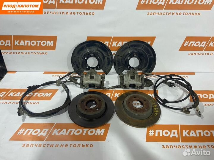 Комплект тормозов (Диски и суппорта) Ford Focus 3