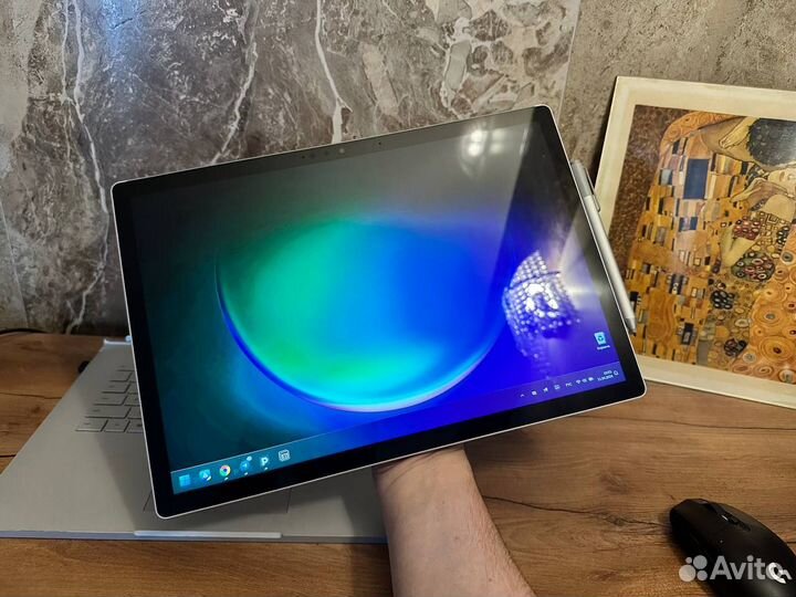 Microsoft Surface Book 2