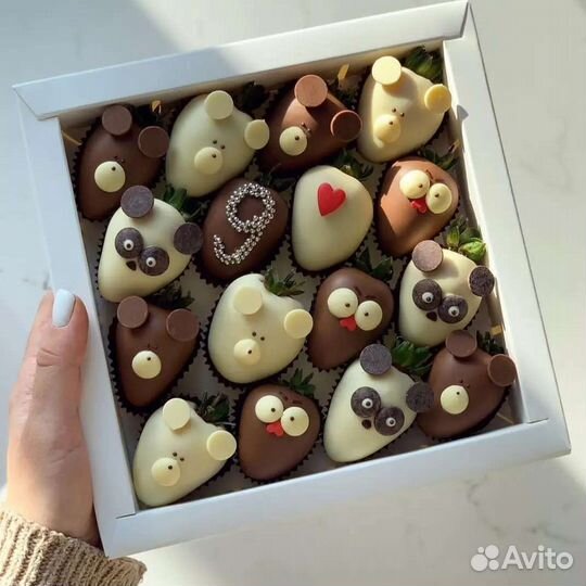 Клубника в шоколаде. Подарок