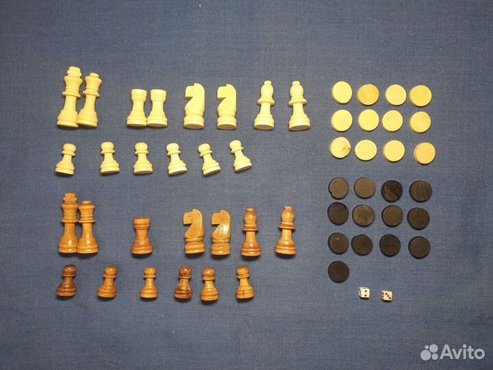 Шахматные фигуры зары маленькие