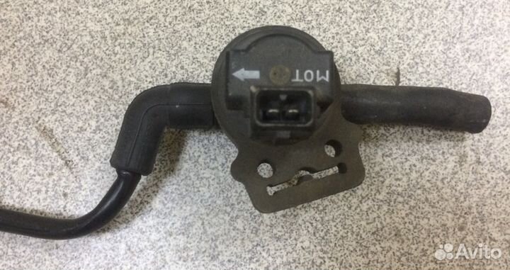 Клапан вентиляции топливного бака A0004701593 MB