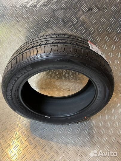 Roadstone CP 672 215/55 R17 94V
