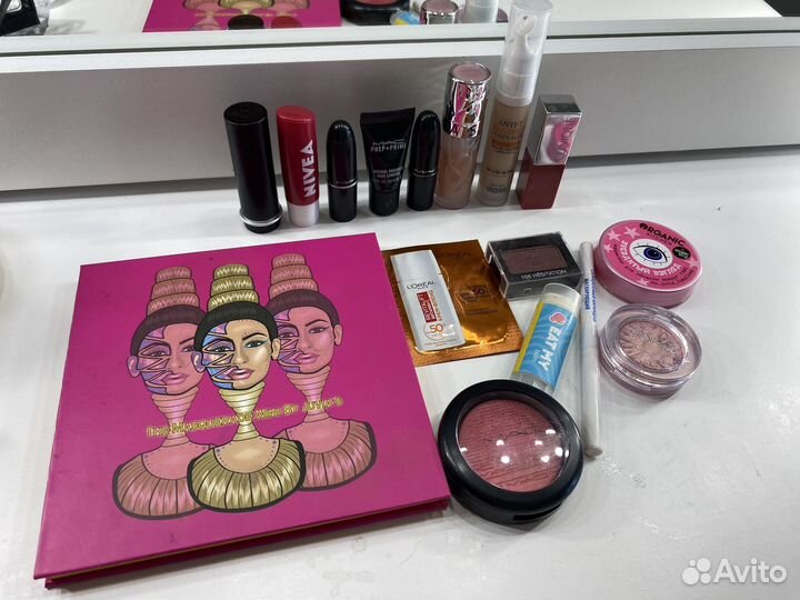 Косметика пакетом люкс Juvias place Clinique Mac