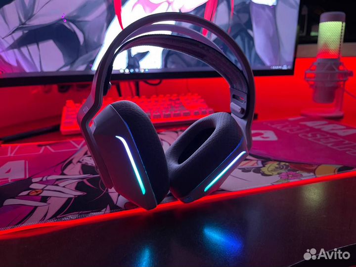 Наушники Logitech G733