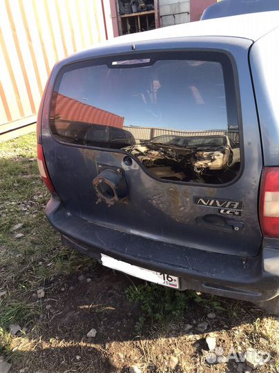 Крышка дверь багажника шевроле нива