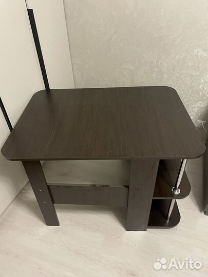 Стол книжка