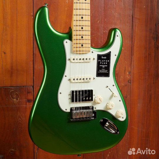 Fender Player Plus Stratocaster HSS MN Cosmic Jade