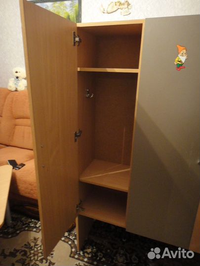 Набор мебели(шкафчики и столики)