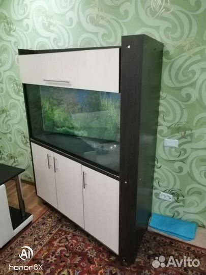 Аквариум угловой с тумбой