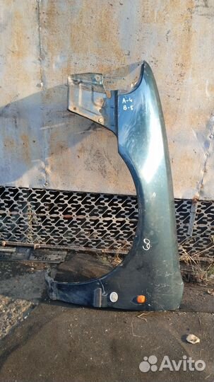 Крыло переднее левое ауди-4.Б-5