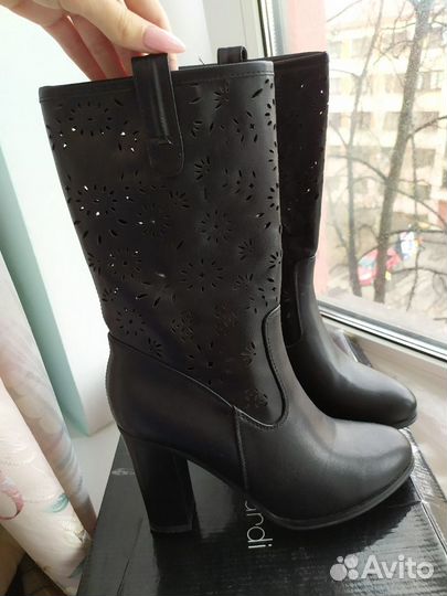Сапоги женские