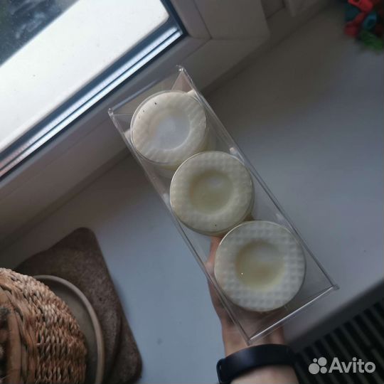 Свечи интерьерные восковые столбовые белые