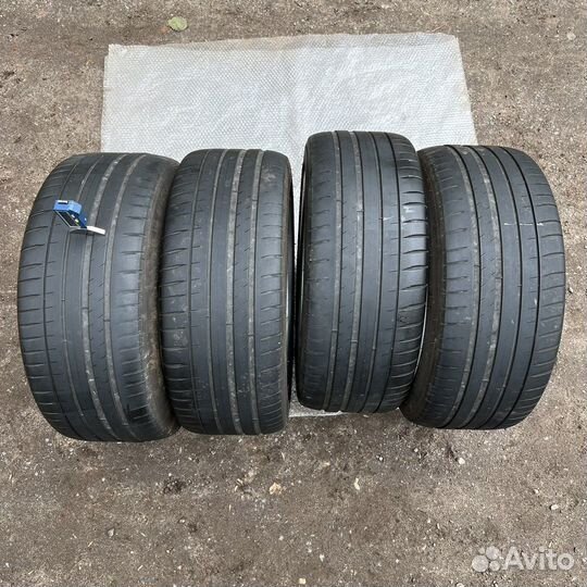 Michelin Pilot Sport 4 245/40 R18