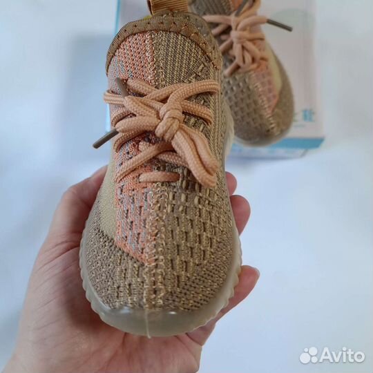 Кросовки детские Yeezy