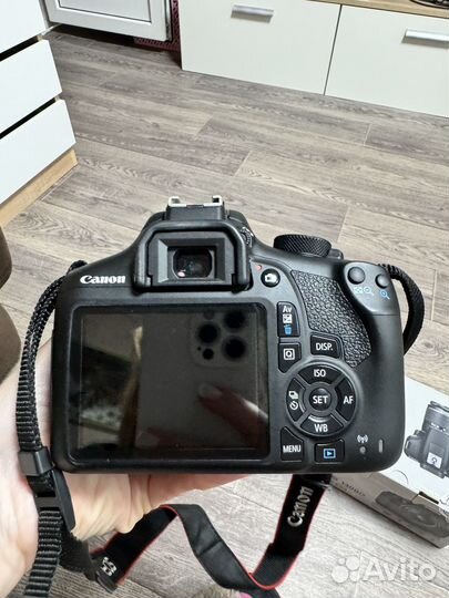 Продам Canon EOS 1300D Kit 18-55 IS II