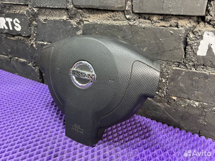 Подушка безопасности водителя Nissan Nv200