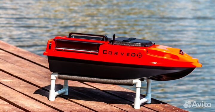 Прикормочный кораблик CorveD fire FOX