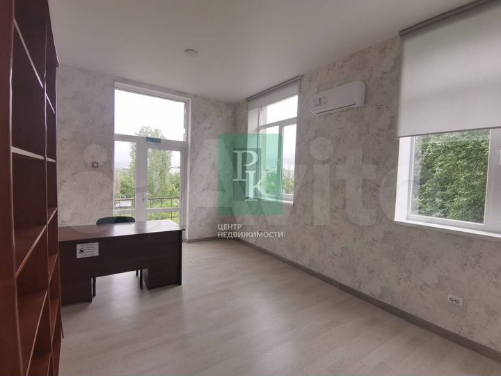 Офис с ремонтом и мебелью на Паршина