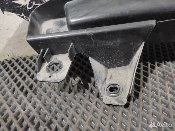 Накладка передняя левая Audi Q3 8U cczc 2013