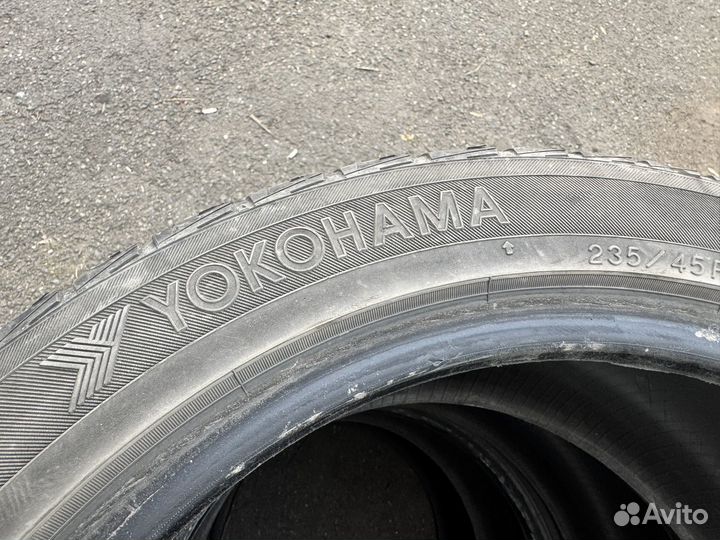 Yokohama Ice Guard IG50 235/45 R17