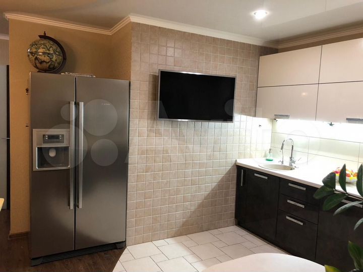 3-к. квартира, 100,7 м², 4/5 эт.