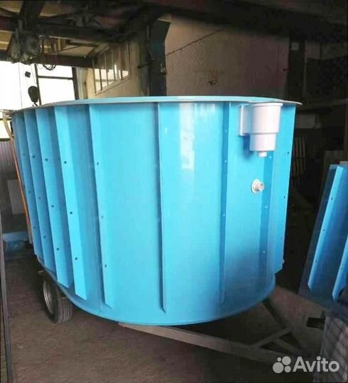 Бассейн овальный пластиковый с доставкой по РФ