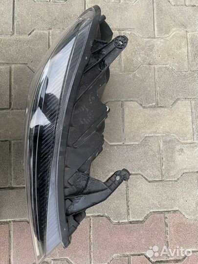 Фара передняя на весту