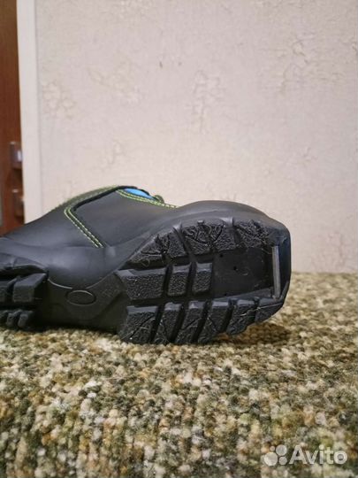 Лыжные ботинки р.31