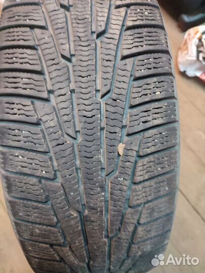 Nokian Tyres Hakkapeliitta R 215/60 R16