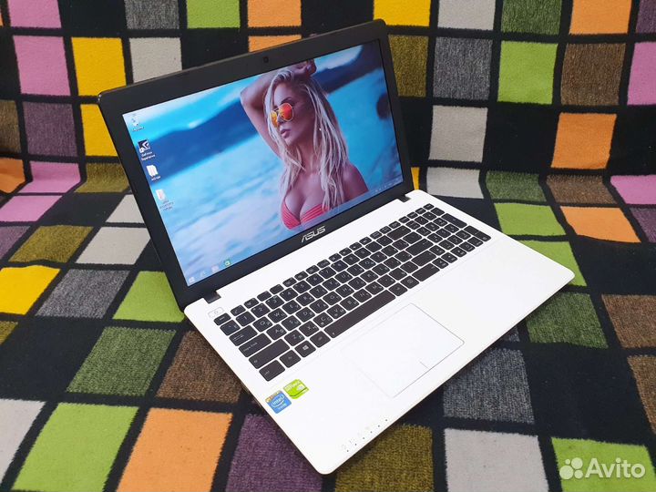 Ноутбук asus X552CL 2 ядра видеокарта 1Гб
