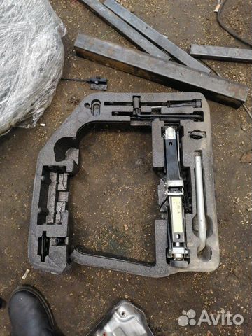 Домкрат Audi A5 8T CGK 2.7 TDI 2009