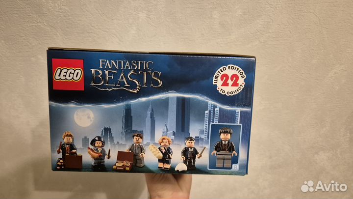 Lego 71022 минифигурки