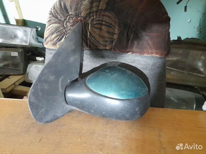 Левое зеркало пежо 206 в хор.сост