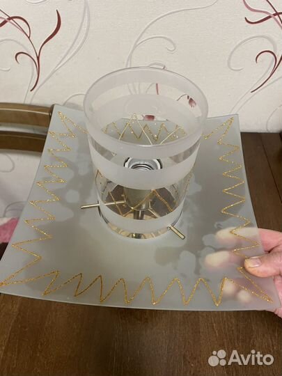 Продаю люстру