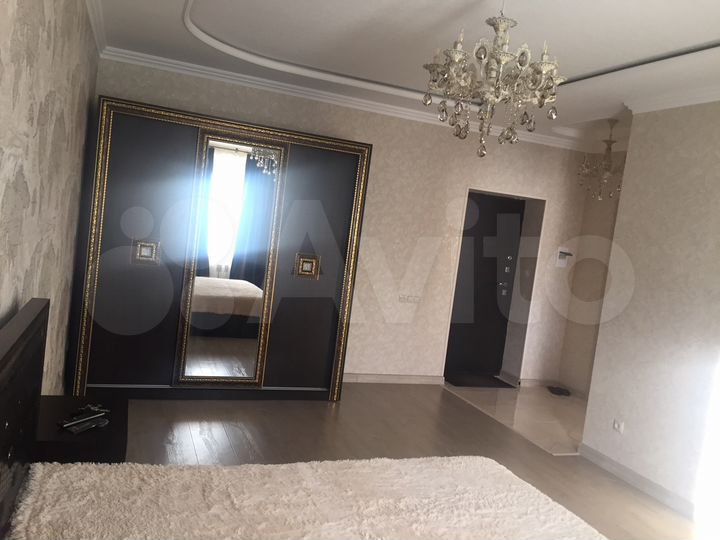 1-к. квартира, 42 м², 2/4 эт.