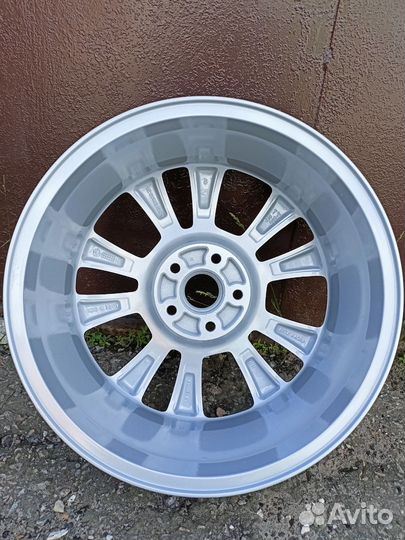 Диски литые r18 5x114.3