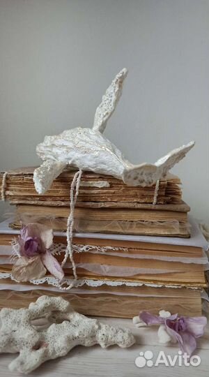 Кит скульптура