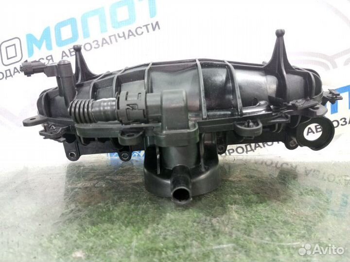 Коллектор впускной Volvo V40 MV B4164T