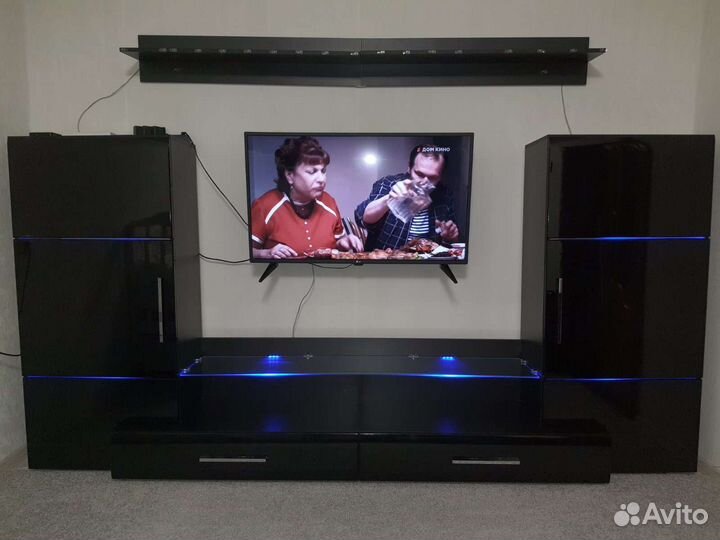 Стенка в гостиную