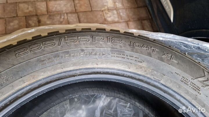 Nokian Tyres Hakkapeliitta 8 SUV 235/55 R18 104T