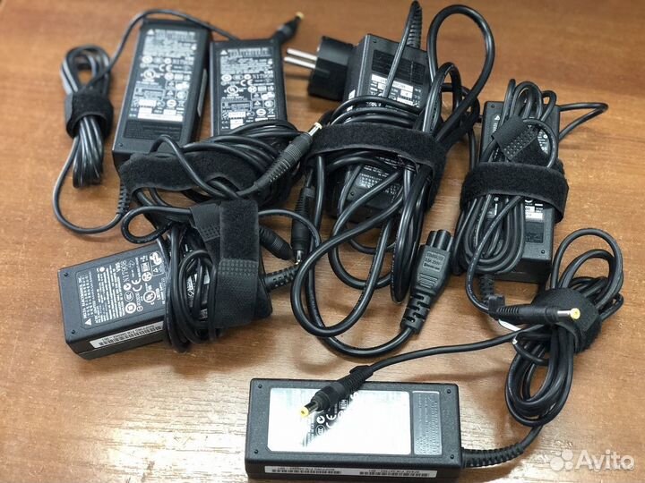 Блoк питания для ноутбукa Аcer 19V 3.42A бу